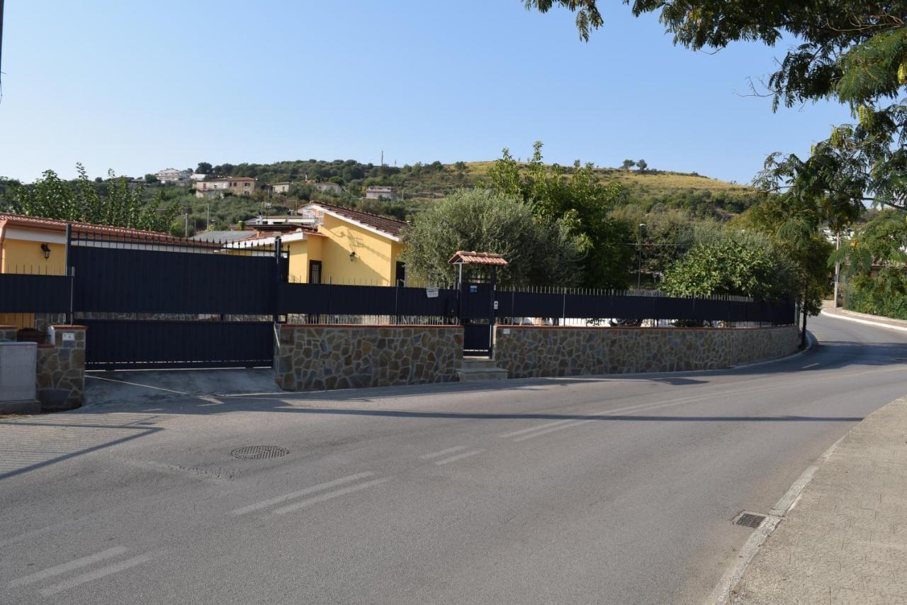 La Casa Di Ely Agropoli Exterior foto